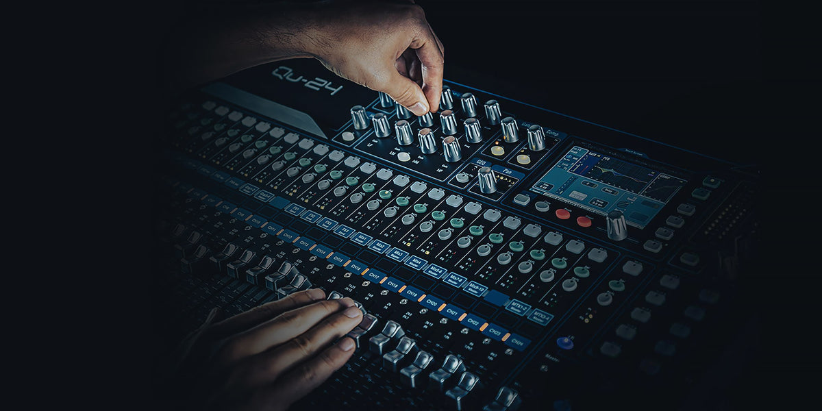 Allen & Heath Qu-24C Chrome Edition Digital Mixer
