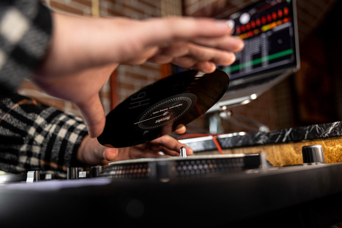 Hercules DJ DJControl Inpulse T7, 2-Deck Motorized DJ Controller for Serato DJ and DJUCED with Motorized Platters, Black