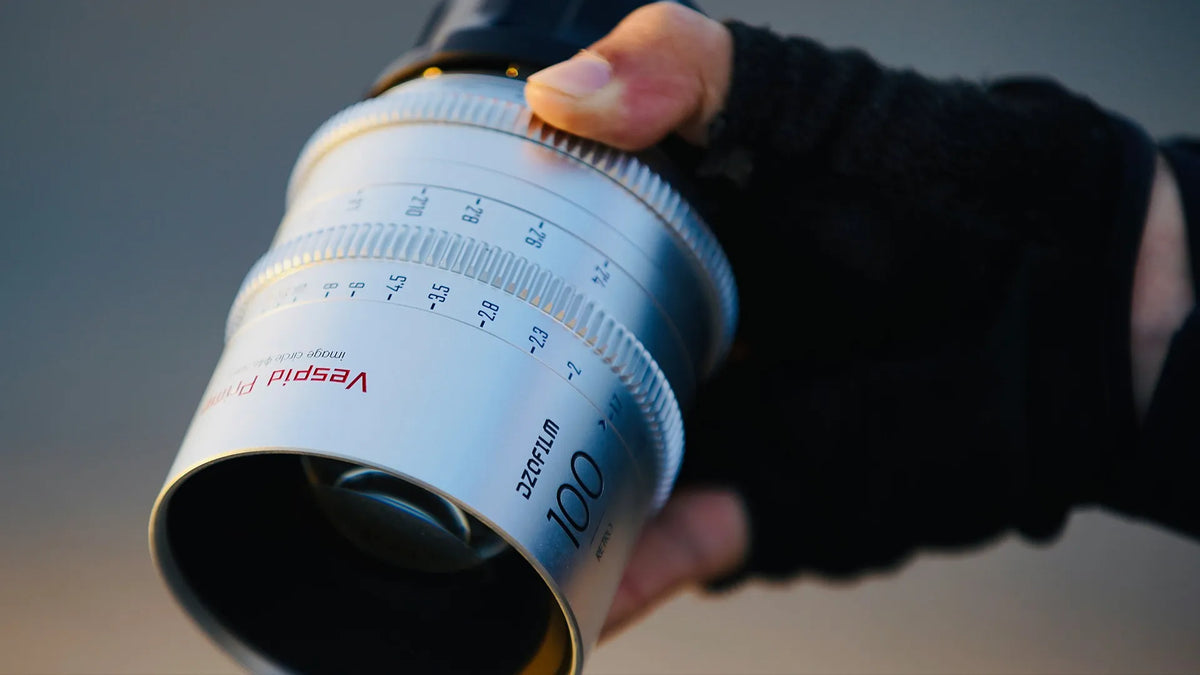 DZOFILM Vespid Retro 7-lens Kit (16, 25, 35, 50, 75, 100,125mm) with hard case (PL mount with EF bayonet, Silver), Full-Frame Vintage-Look Cine Prime Kit, PL Mount, Manual Focus and Iris