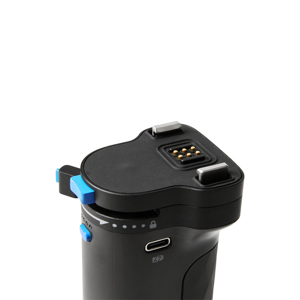 amaran Peak 75, 66.6Wh all-in-one portable grip mobile power solution with native amaran Ace E-Lock