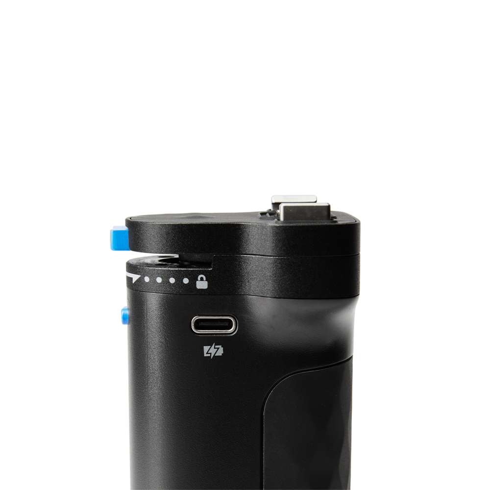 amaran Peak 75, 66.6Wh all-in-one portable grip mobile power solution with native amaran Ace E-Lock